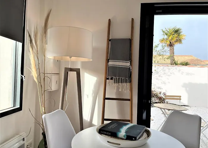 Maisonnette A Proximite Et Port De St-martin Saint-Martin-de-Re